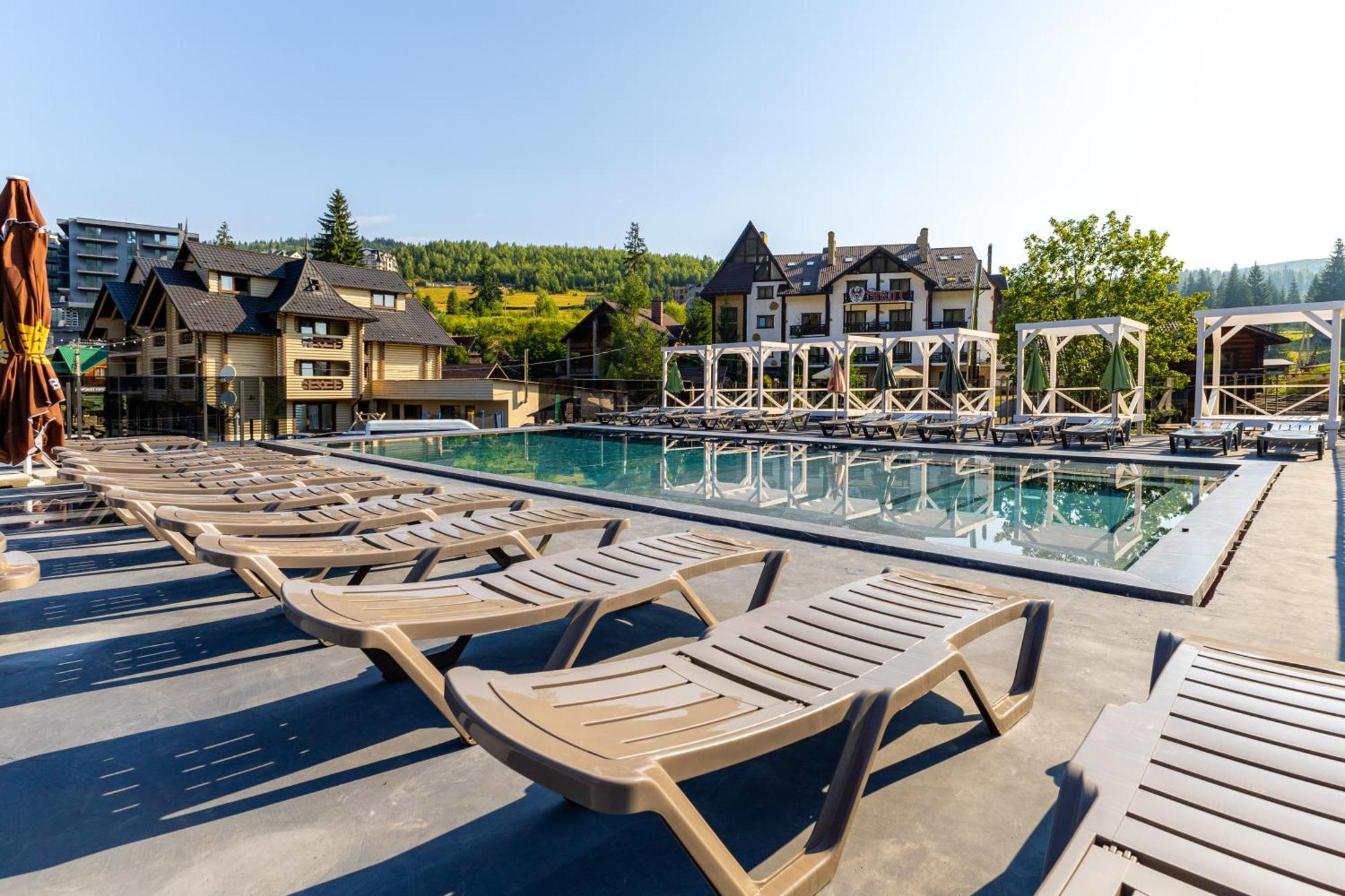 Guest House Turda Bukovel Exterior photo